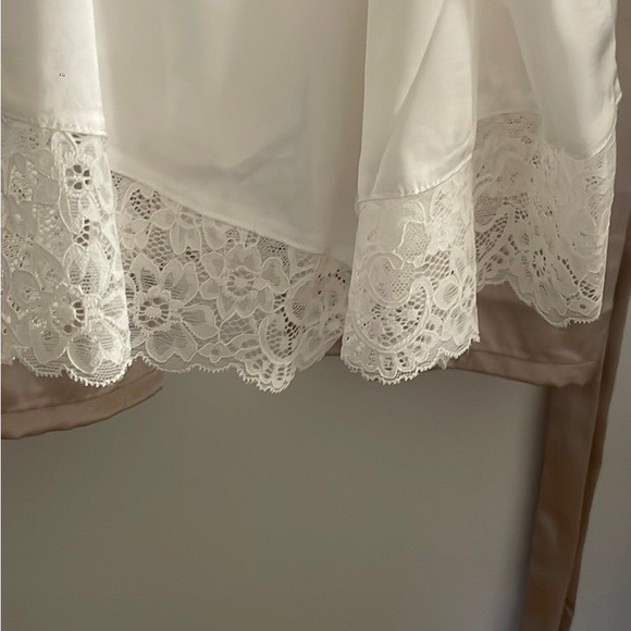 Bridal “Get Ready” Outfit - Picture 3 of 3